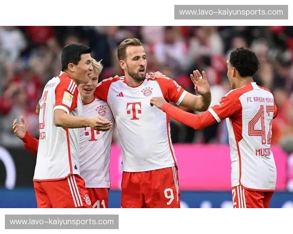 绿茵史诗，王者对决：拜仁慕尼黑与巴塞罗那的恩怨情仇